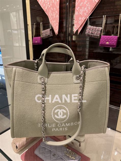 chanel deauville tote 2022